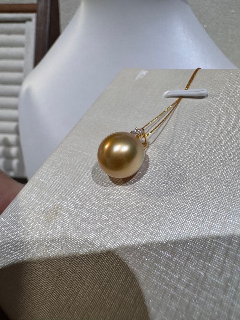 茶金級 最高品質天然南洋白蝶ゴールデンパールペンダント