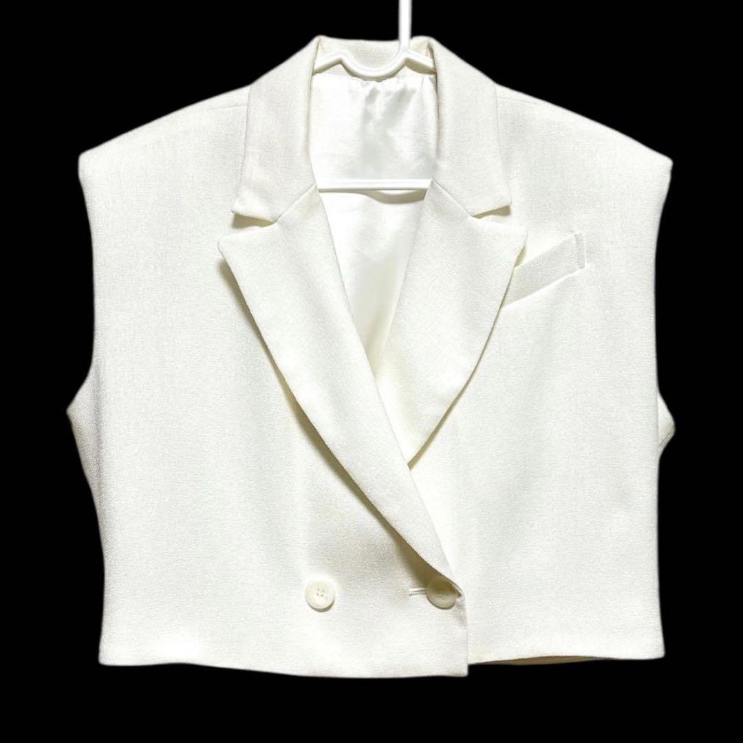 美品　シーニュ　cygne　パワショルショート丈ジレ　Patric　F　ホワイト