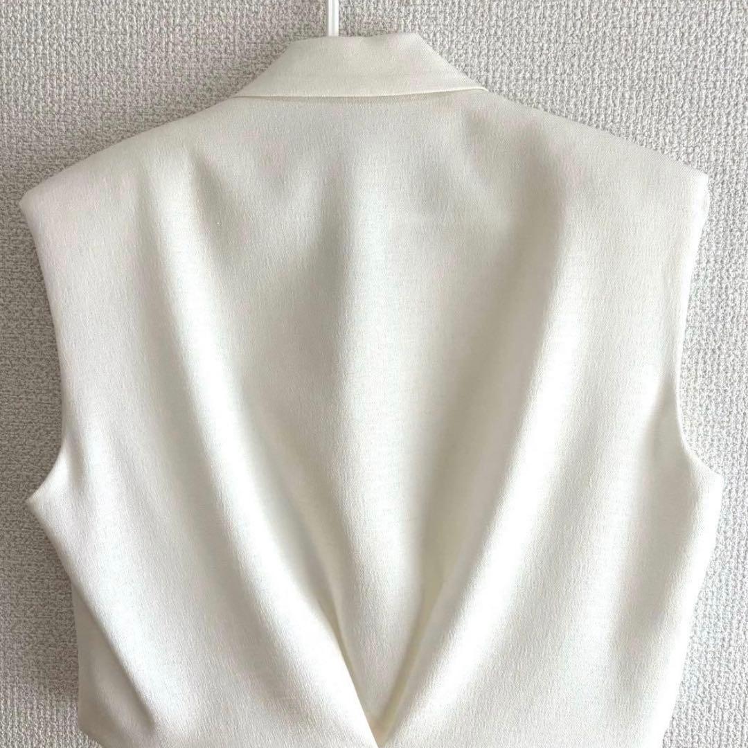 美品　シーニュ　cygne　パワショルショート丈ジレ　Patric　F　ホワイト