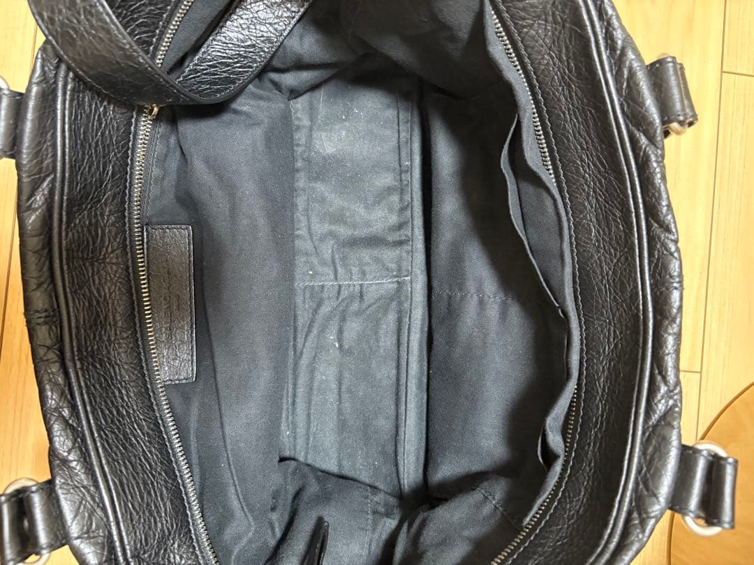 バレンシアガ　ブリーフケース　ビジネスバッグ　スタッズ　レザー