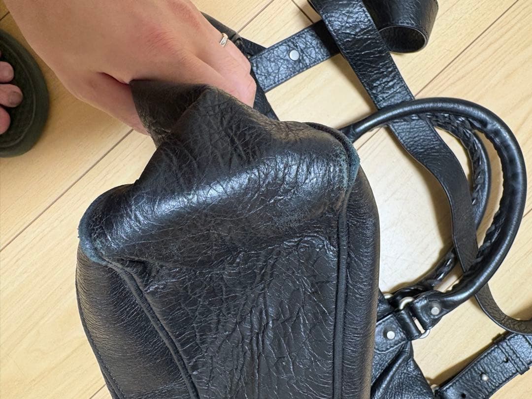 バレンシアガ　ブリーフケース　ビジネスバッグ　スタッズ　レザー