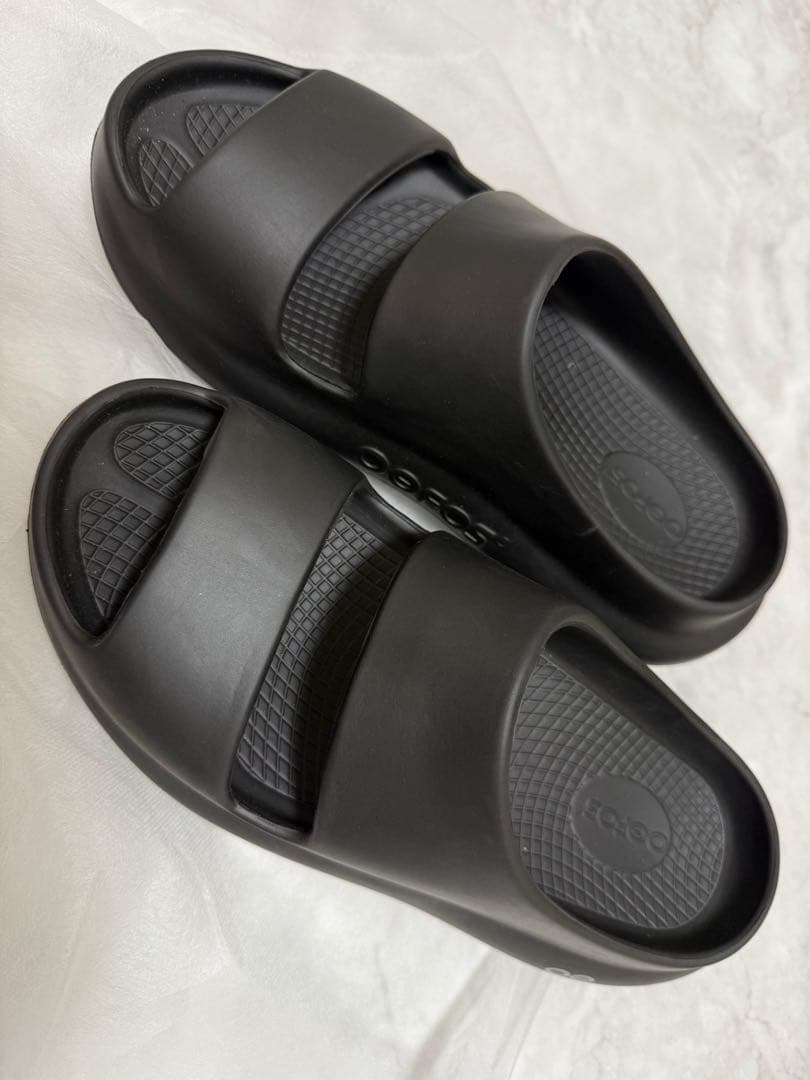 ◾️ウーフォス　OOFOS Ooyea サンダル　ブラック　42