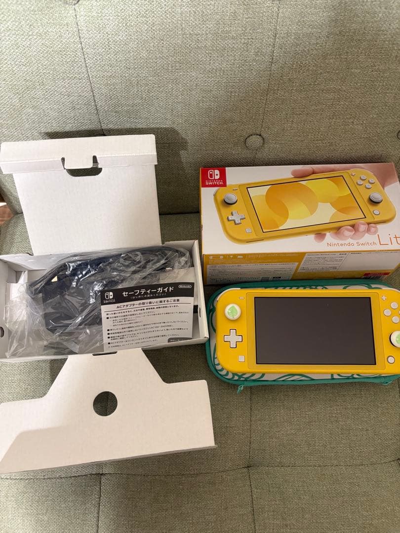 Nintendo switch lite イエロー