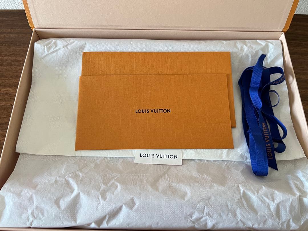 LOUIS VUITTON レッド マフラー モノグラム