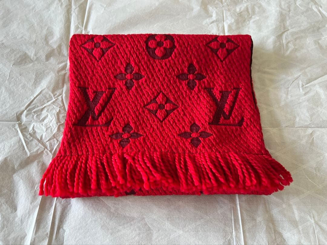 LOUIS VUITTON レッド マフラー モノグラム