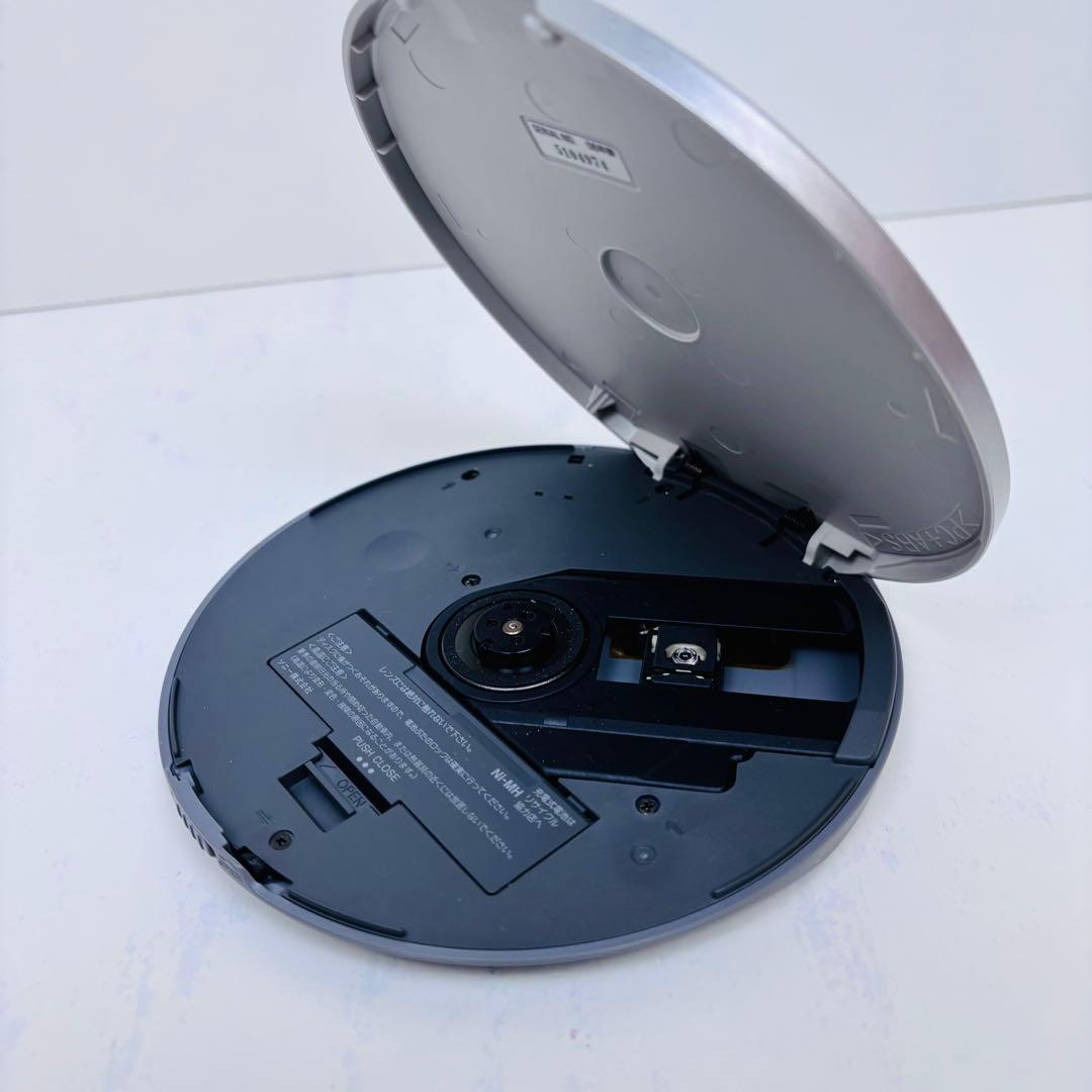 【美品】SONY D-NE730 ポータブルCDプレーヤー　CDウォークマン