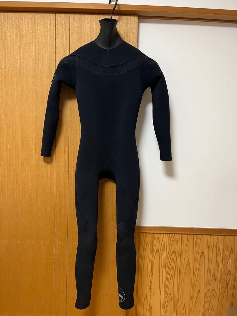 ウェットスーツ