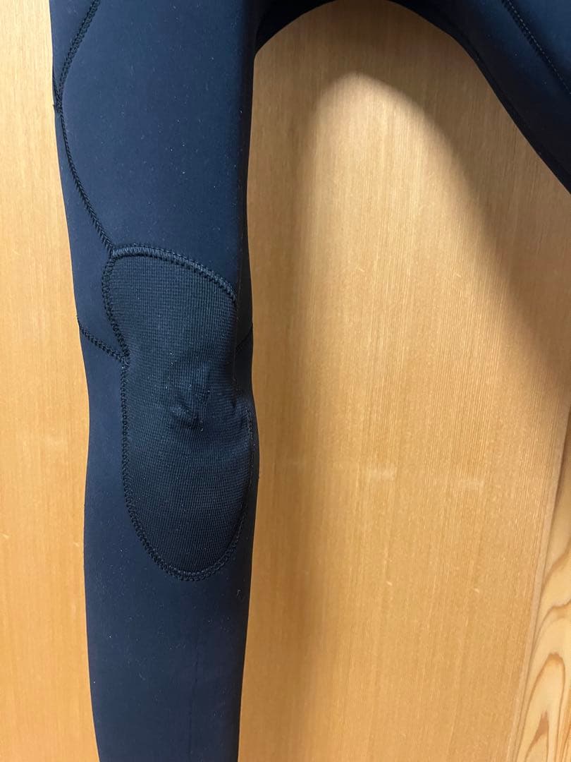 ウェットスーツ