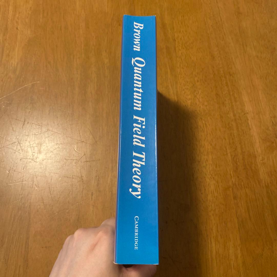 洋書 Quantum Field Theory Lowell S. Brown