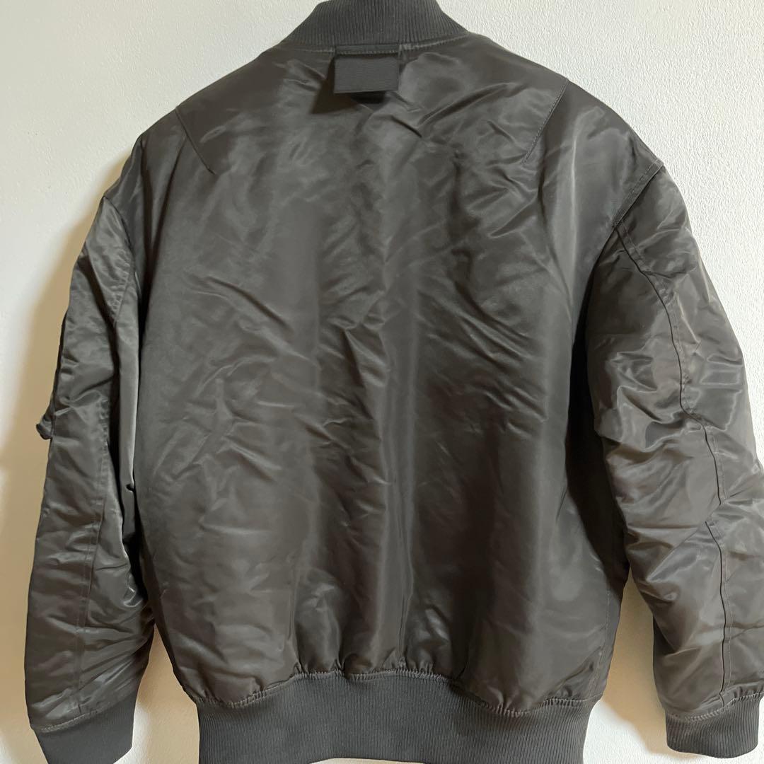 さくらUNIQLO＋J ハイブリッドダウンオーバーサイズ　MA-1 XS