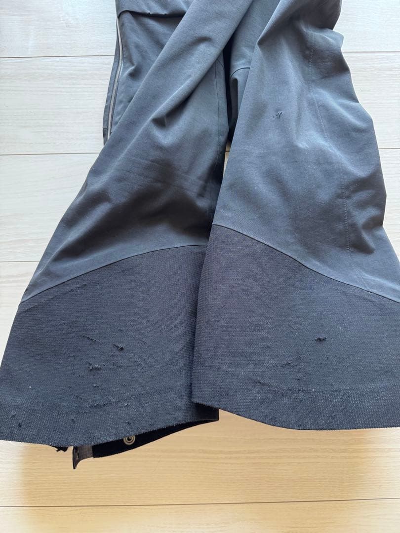 Norrona lofoten Goretex pro pants Mサイズ