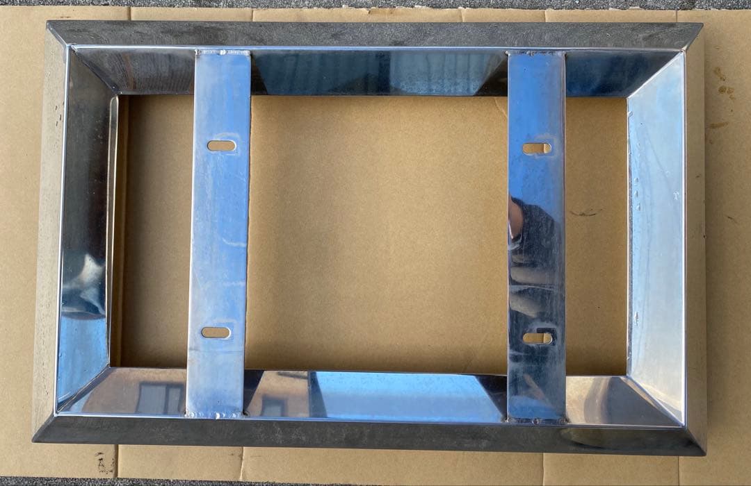 大型トラック用ナンバー枠 ステンレス50ミリ角おこし