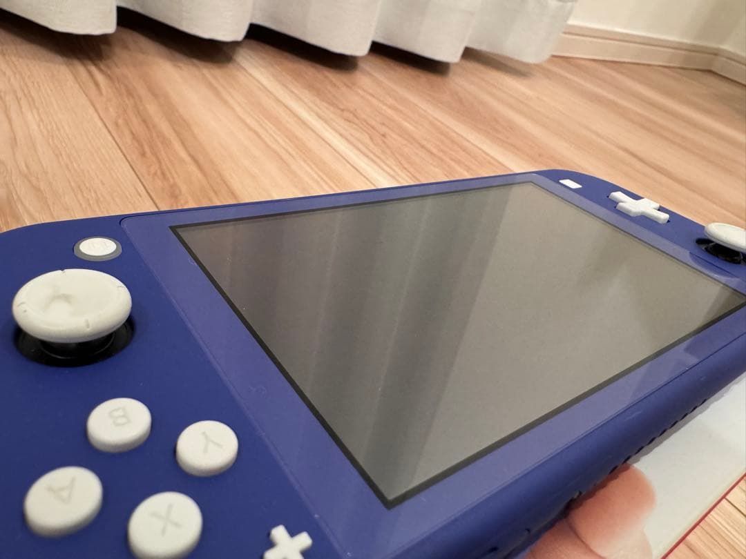 ⭐️ Nintendo Switch Lite 画面保護フィルム貼り付け済み　⭐️