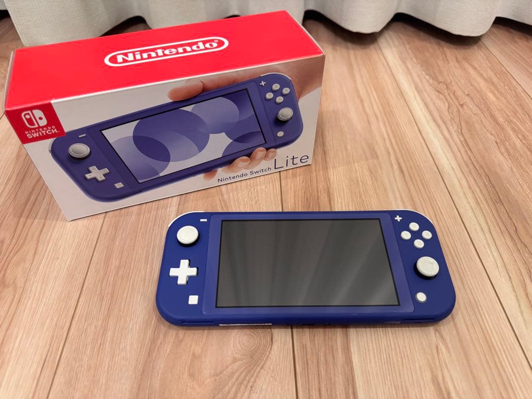 ⭐️ Nintendo Switch Lite 画面保護フィルム貼り付け済み　⭐️