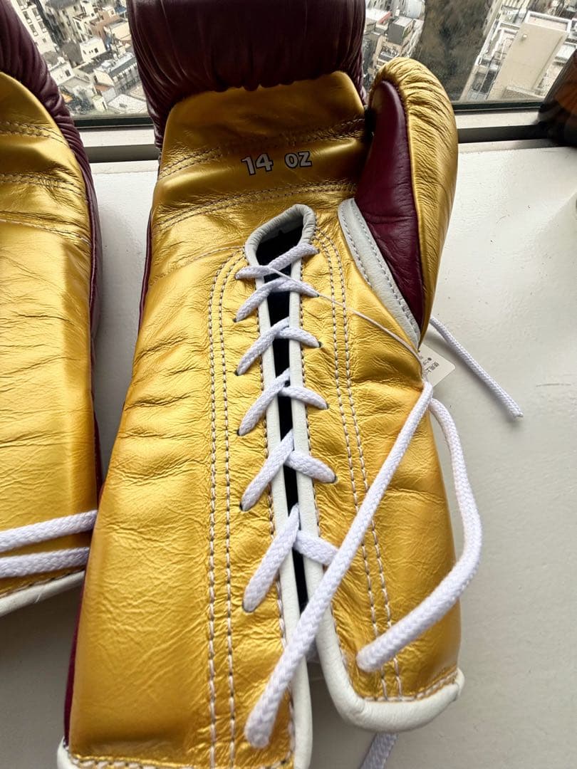 Winning ボクシンググローブ 14 oz 赤/金