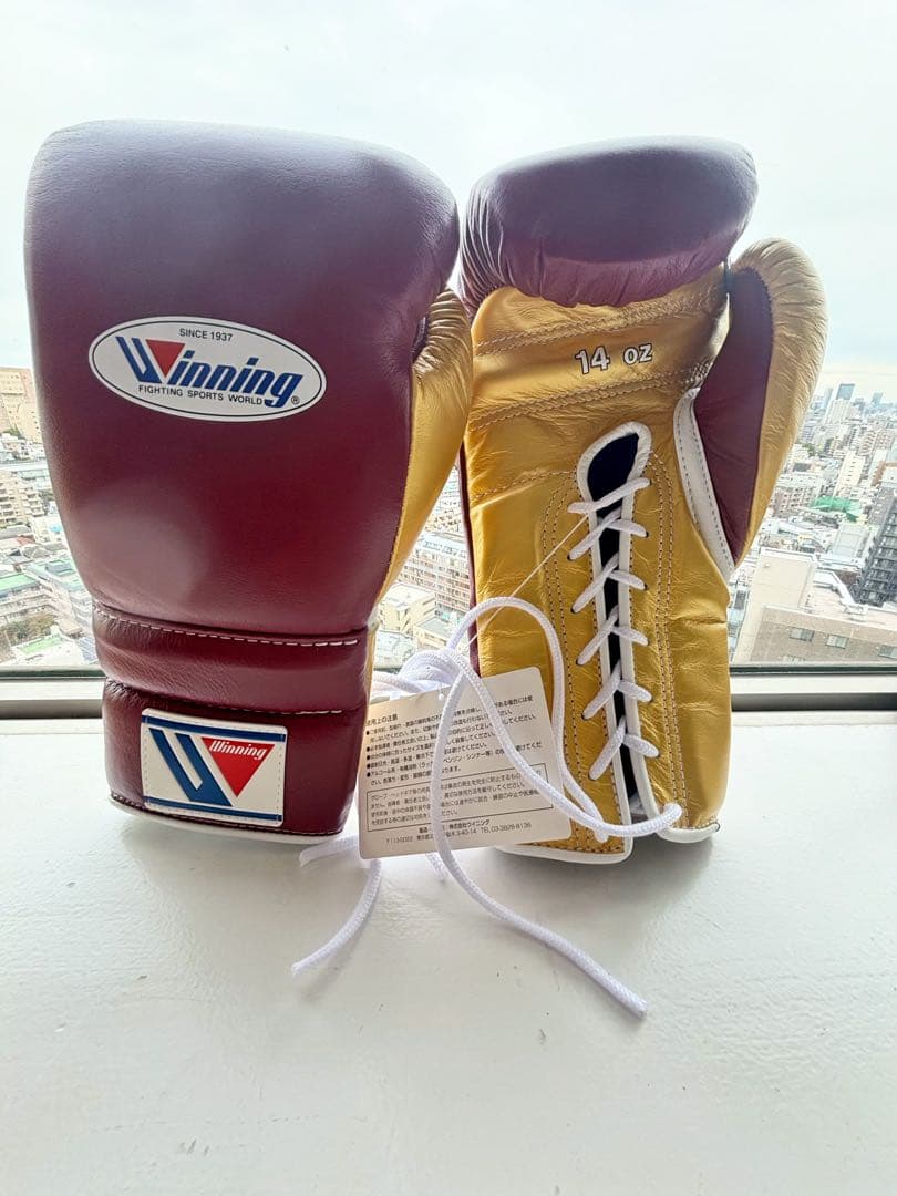 Winning ボクシンググローブ 14 oz 赤/金