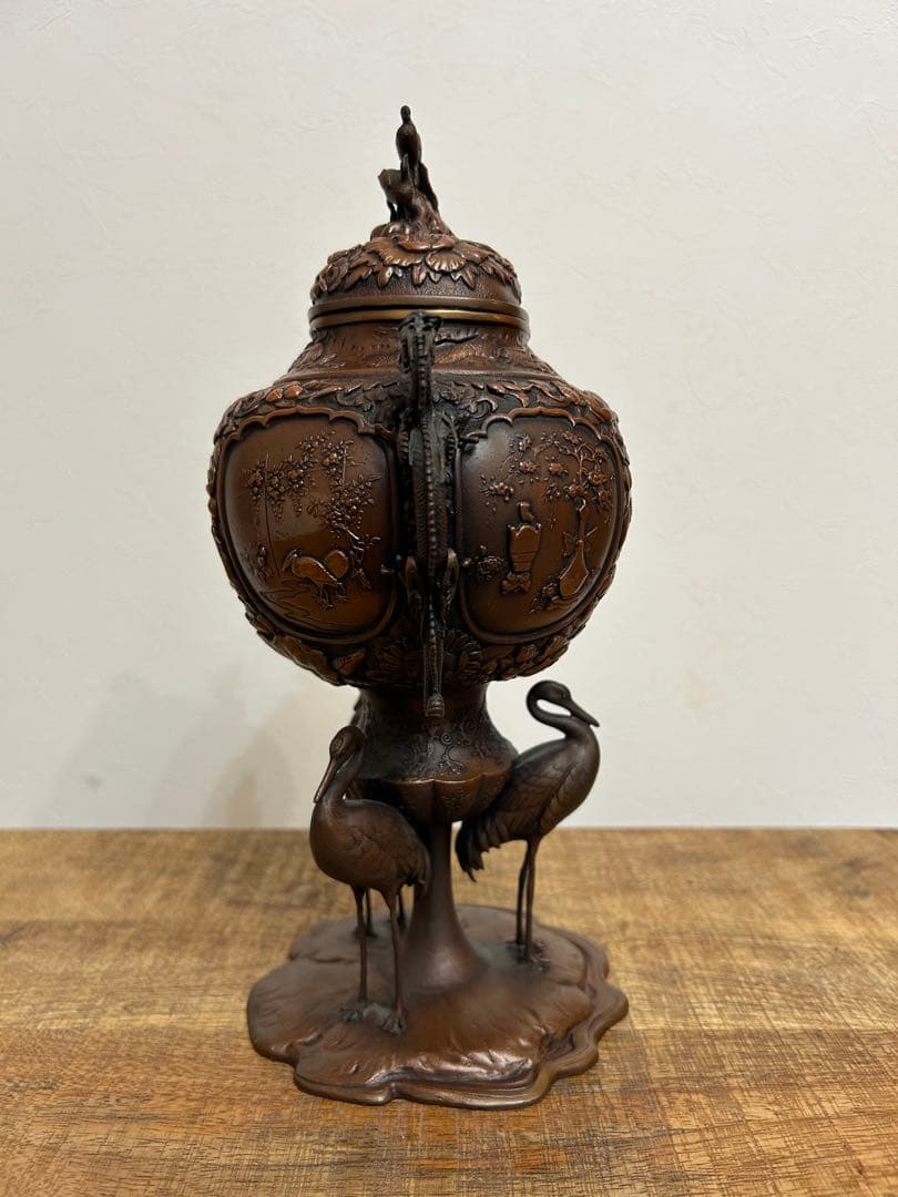 【董芸】高岡銅器 名匠 晃真 作 銅製 孔雀摘龍耳鶴足 香炉