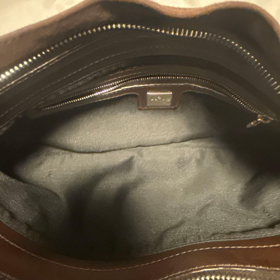 フェンディ　FENDI マンマバケット　スエード　茶色