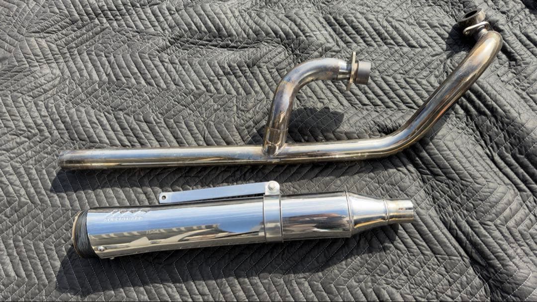 ドラッグスター1100　スーパートラップマフラー