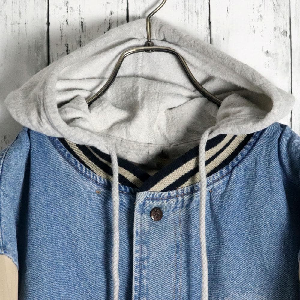 90s DISNEY ミッキーマウス 背中ビッグ刺繍 デニム スタジャン Y2K