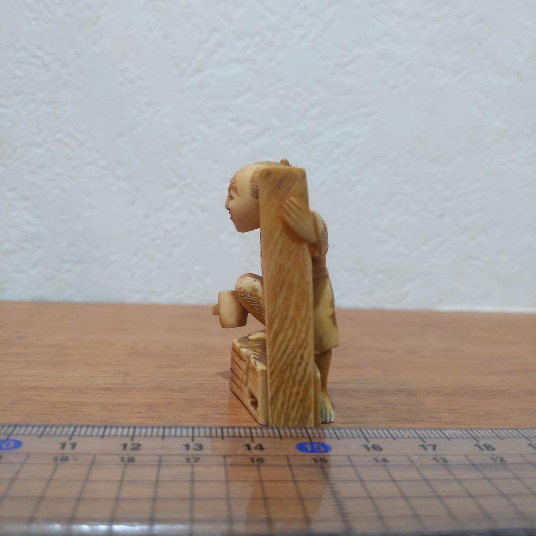 時代提物 人物根付 天然素材【大工棟梁】高さ約5cm 重さ約18ｇ ☆いなせな人