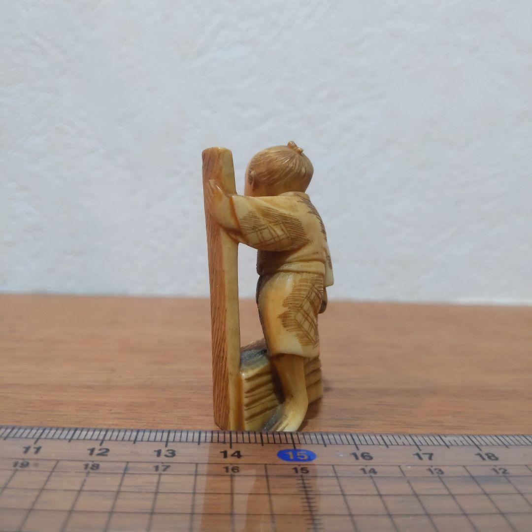 時代提物 人物根付 天然素材【大工棟梁】高さ約5cm 重さ約18ｇ ☆いなせな人