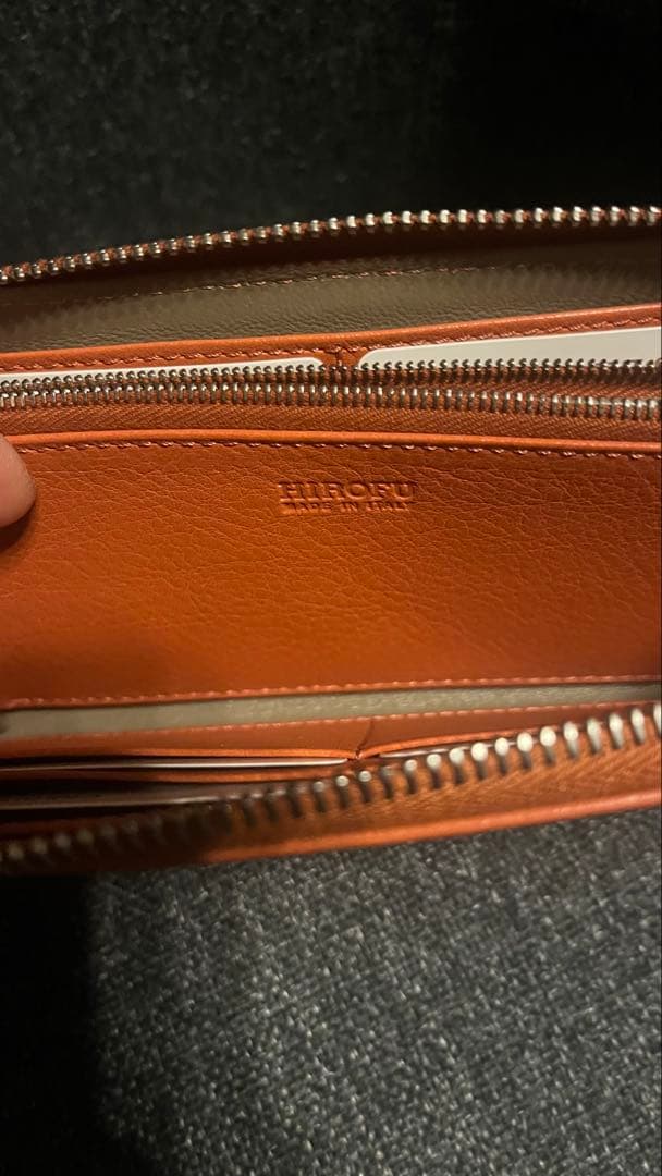 未使用品　ヒロフ　長財布 ラウンドファスナー レザーロング ウォレット 本革