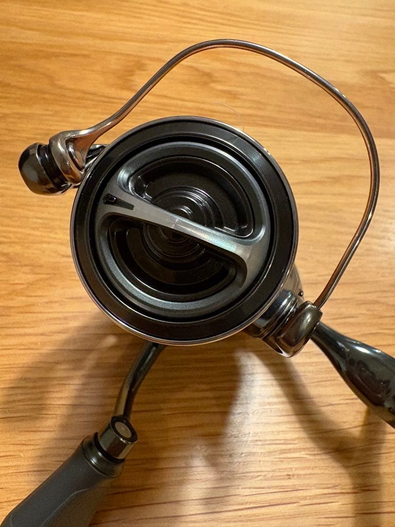 シマノ 22ステラスピニングリール C2000SHG