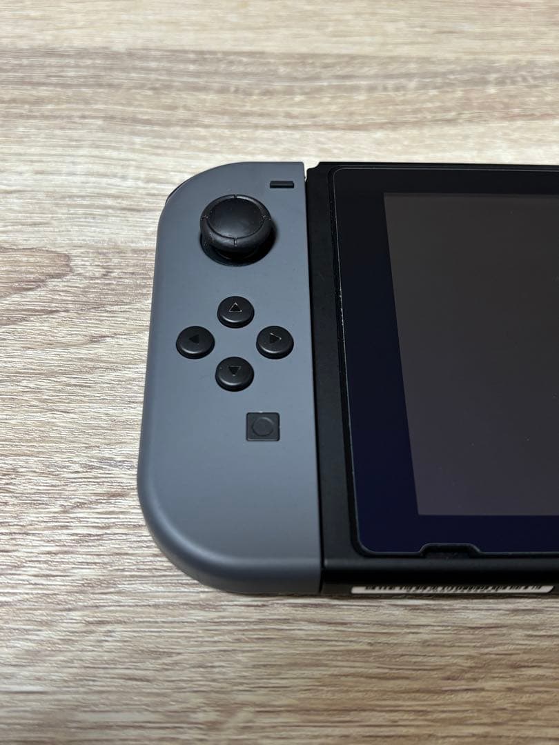 Nintendo Switch本体【Joy-Con (L) / (R) グレー】