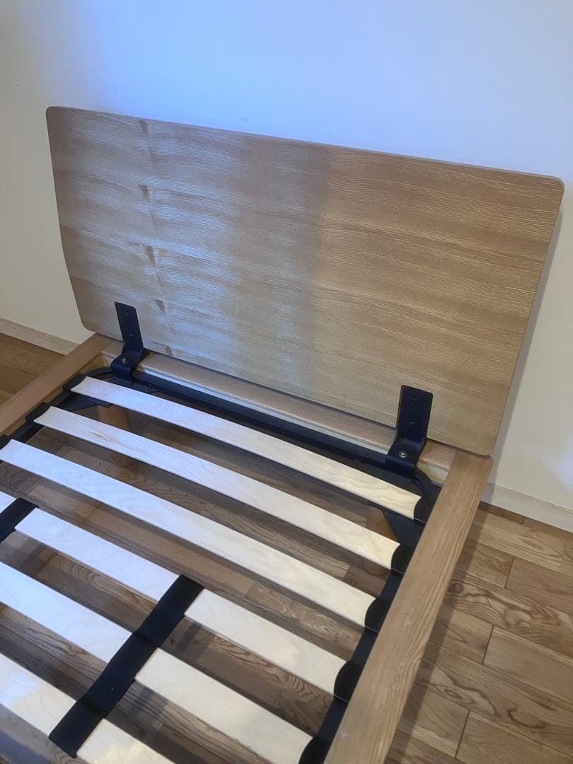 2月中直接引取り限定 無印良品 タモ材シングルベッドヘッドボード付 サイドボード