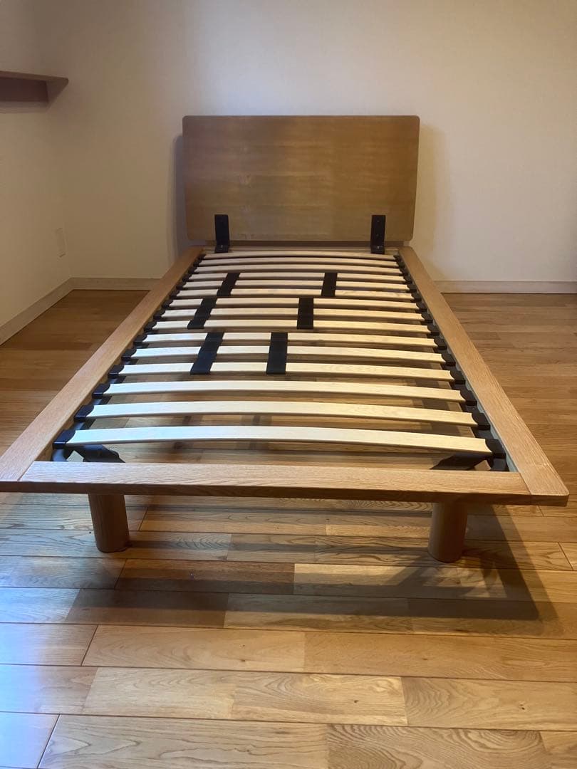 2月中直接引取り限定 無印良品 タモ材シングルベッドヘッドボード付 サイドボード