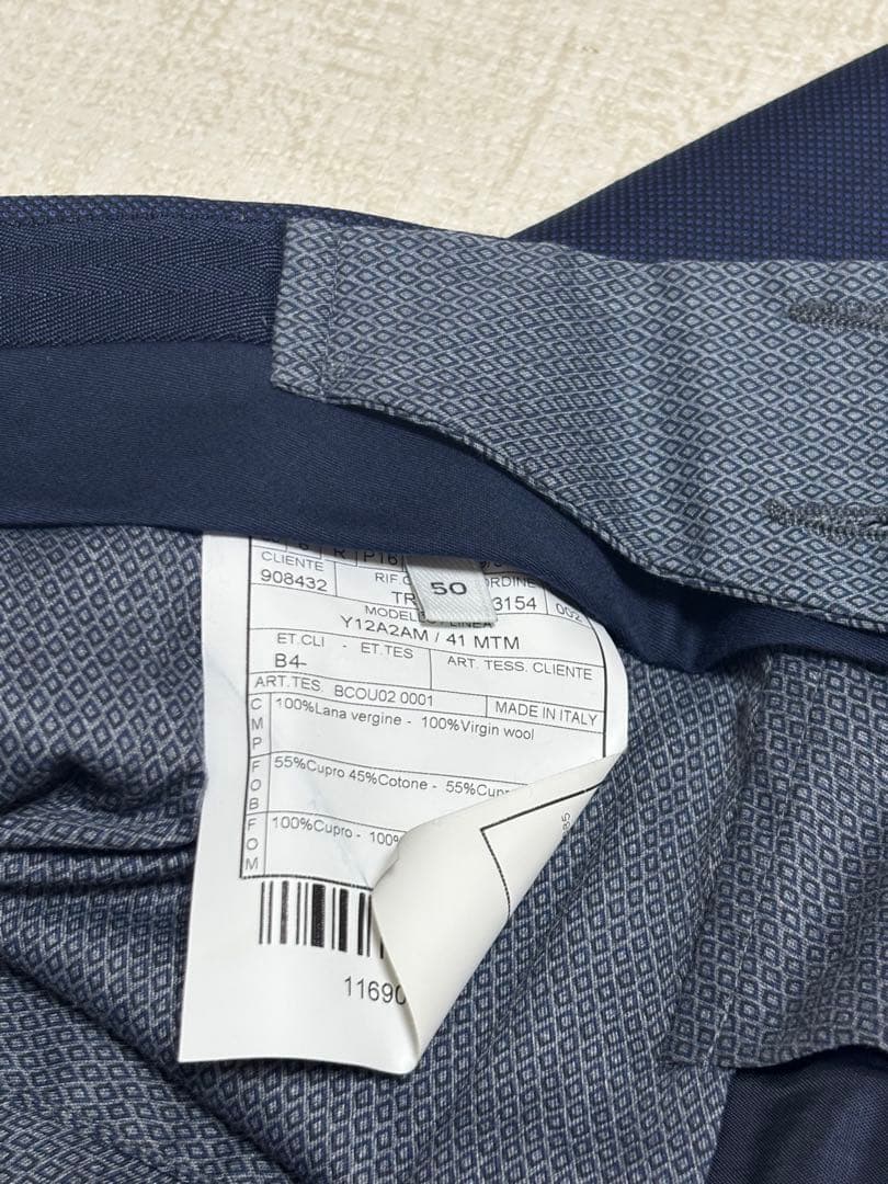 おまえてつじ様【美品・着用回数僅か】ボリオリ 3ピーススーツ春秋冬用