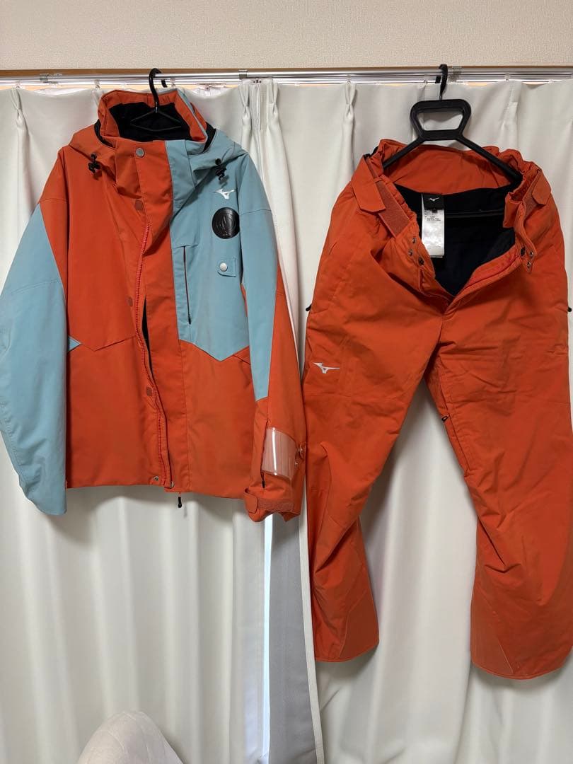 週末値下げ⭐︎Mizuno スキーウエア　ジャケット・パンツセット