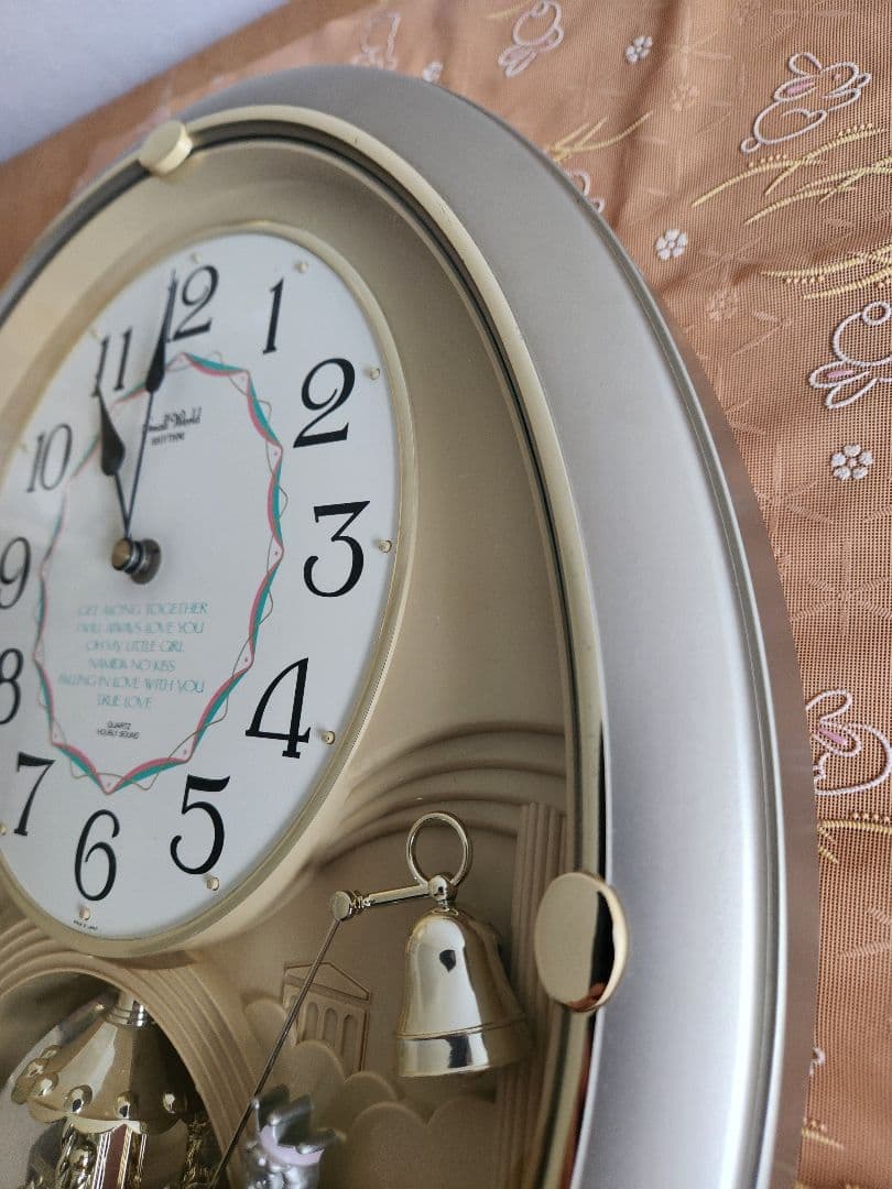 リズム（RHYTHM）スモールワールドからくり時計　日本製　電池付き