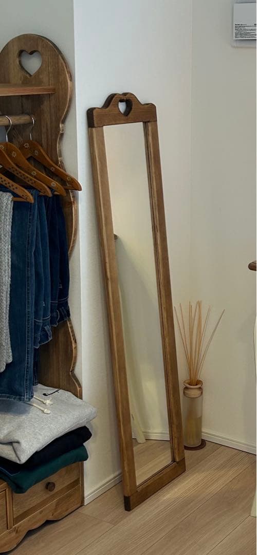ハート型カントリー木製スタンドミラー