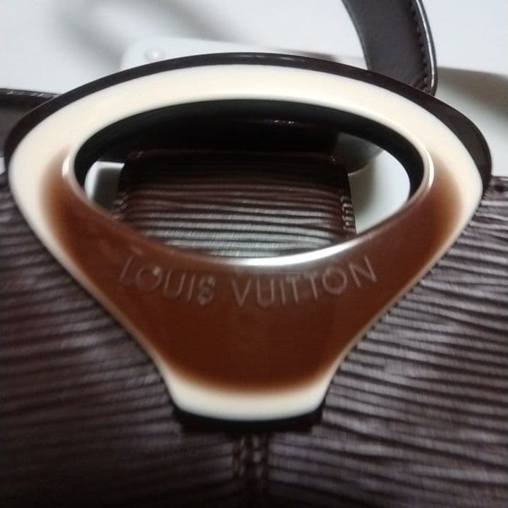 Louis Vuitton ルイヴィトン エピ レヴリ モカ ショルダーバッグ