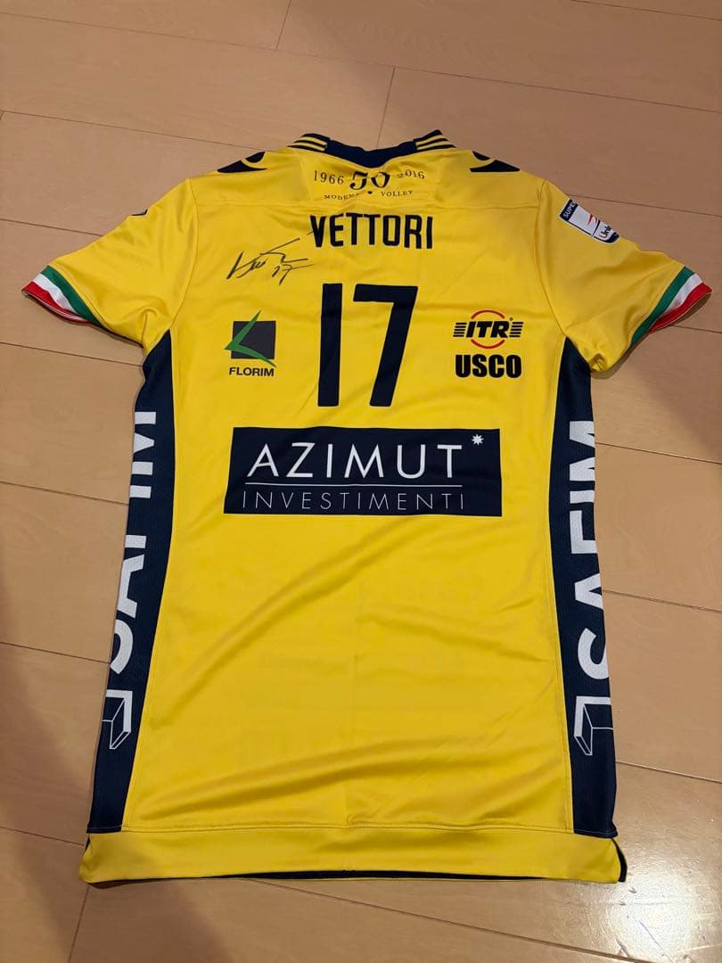 バレーボール元イタリア代表　ルカ・ベットーリ選手　サイン入りユニフォーム