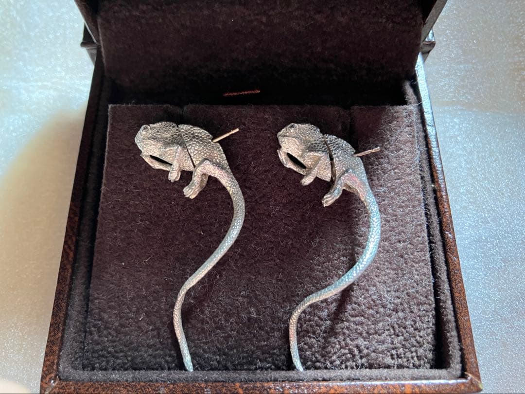 ELCAMI / カメレオンピアス シルバー