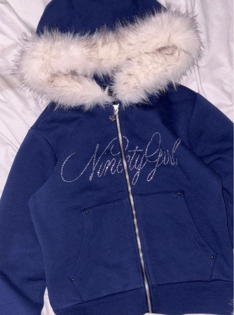 トップス 9090 NinetyGirl Rhinestone Fur ZipHoodie