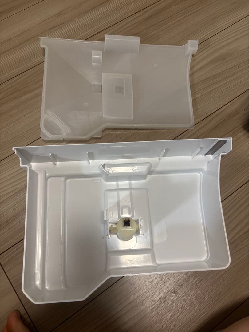 【値下げ】Panasonic 衣類乾燥除湿機 F-YHTX90