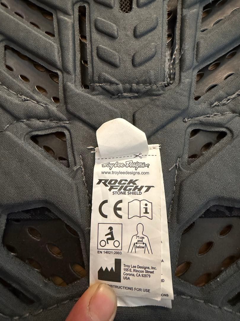 トロイリーデザイン プロテクター