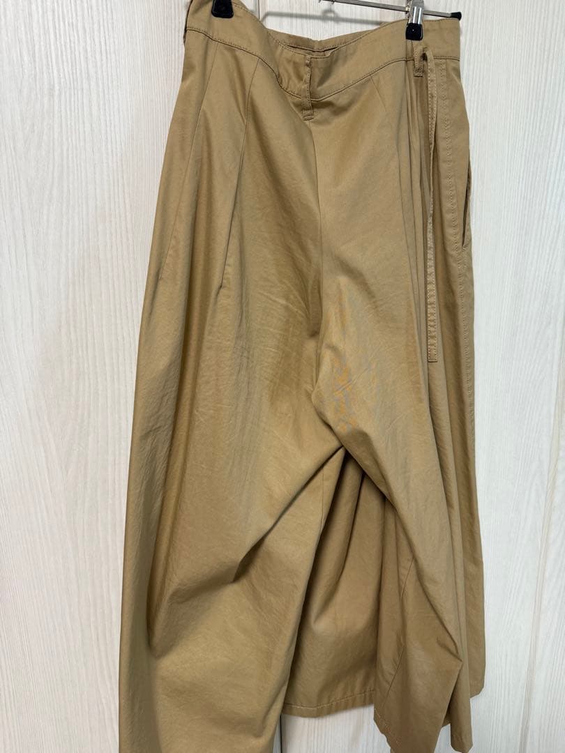 Y’s yohjiyamamoto ベージュ 変形キュロットパンツ