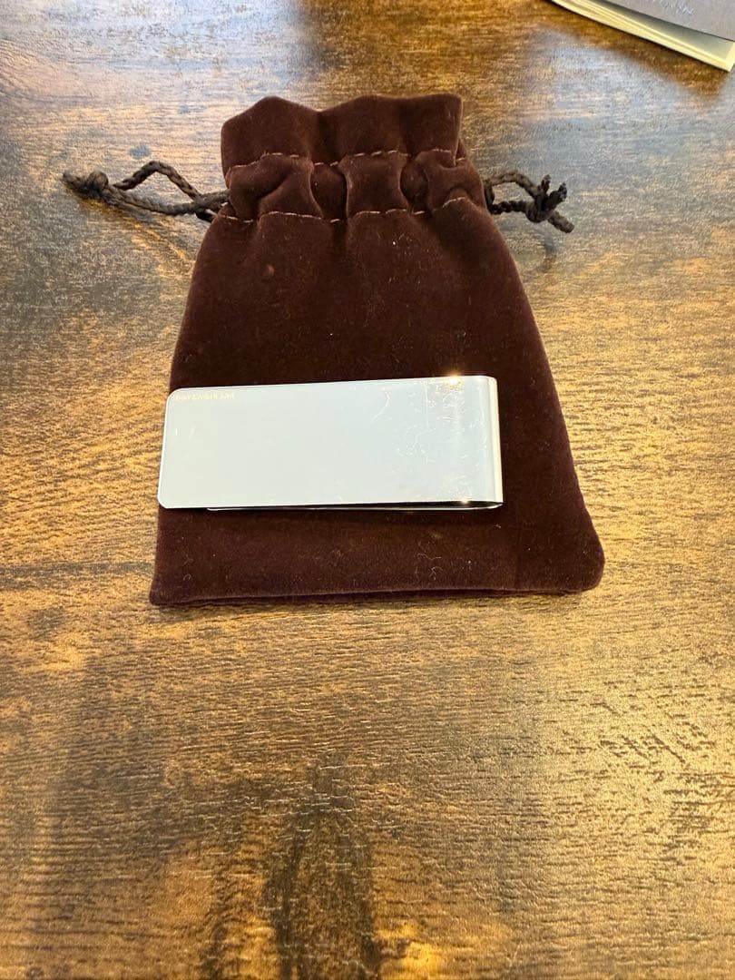 Louis Vuitton シルバー マネークリップ