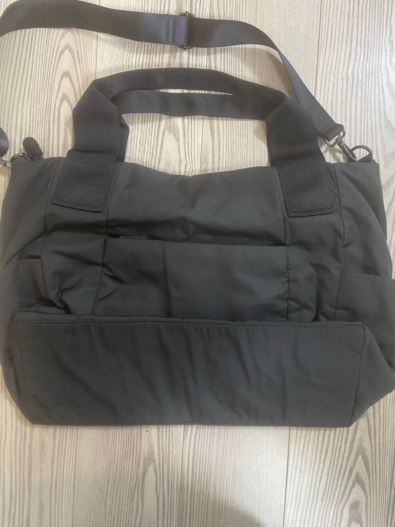 ear PAPILLONNER ショルダー付き/樹脂パーツトートバッグLサイズ