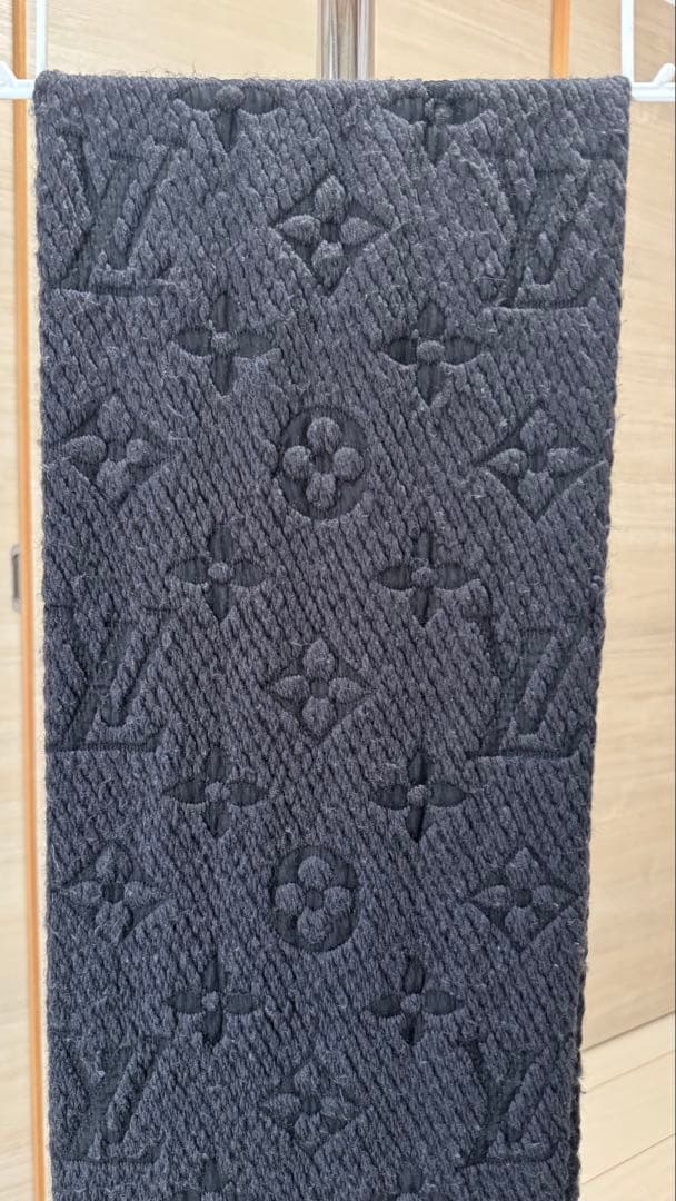 ルイヴィトン　エシャルプロゴマニア　マフラー　黒ブラック