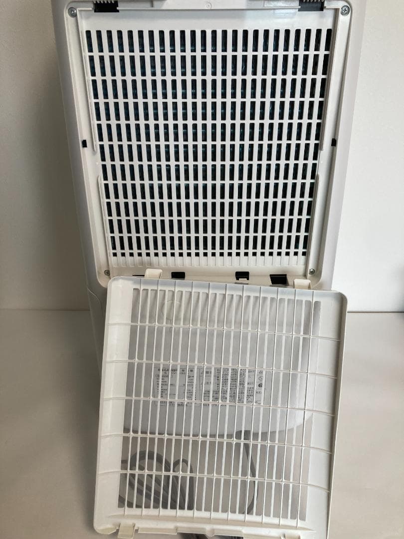 専用！！CV-N180-W　シャープ 衣類乾燥機 除湿機 18L /