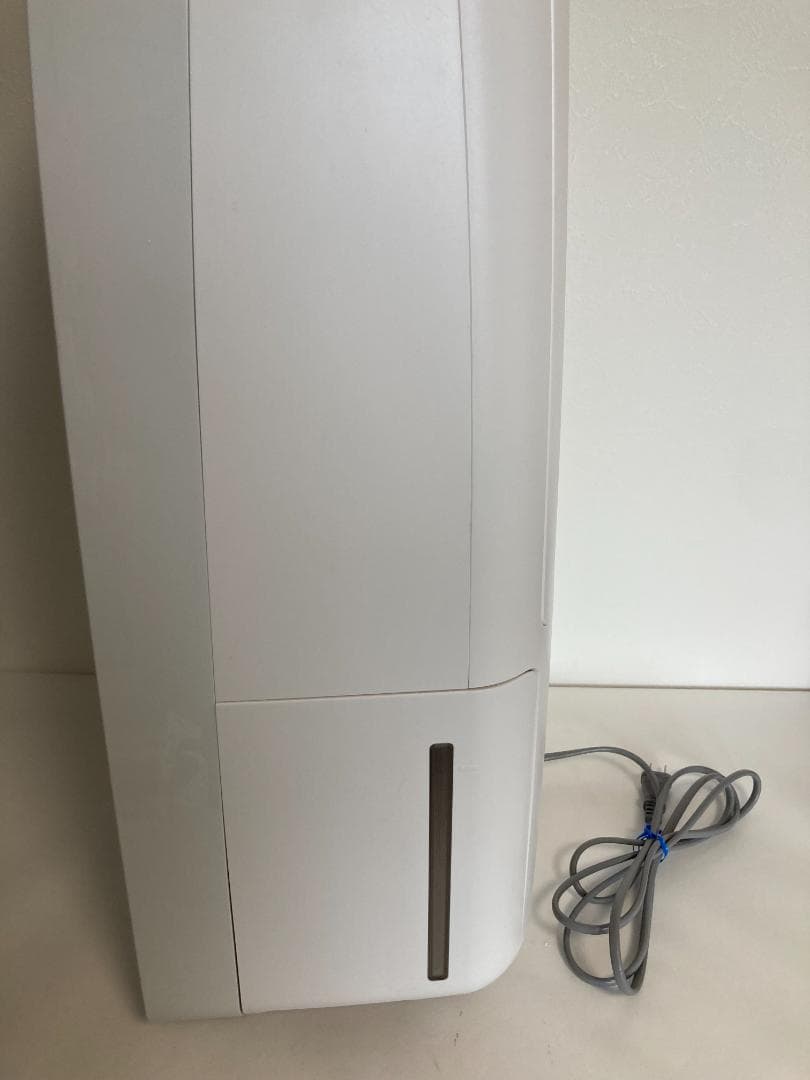 専用！！CV-N180-W　シャープ 衣類乾燥機 除湿機 18L /