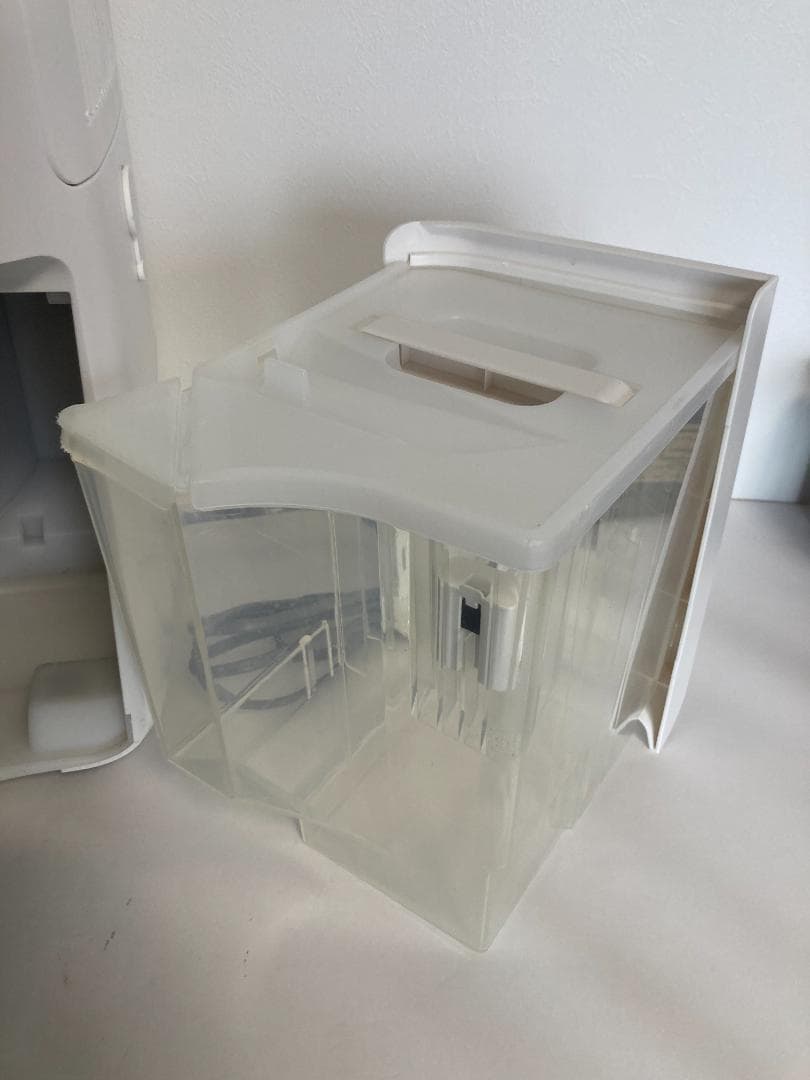 専用！！CV-N180-W　シャープ 衣類乾燥機 除湿機 18L /