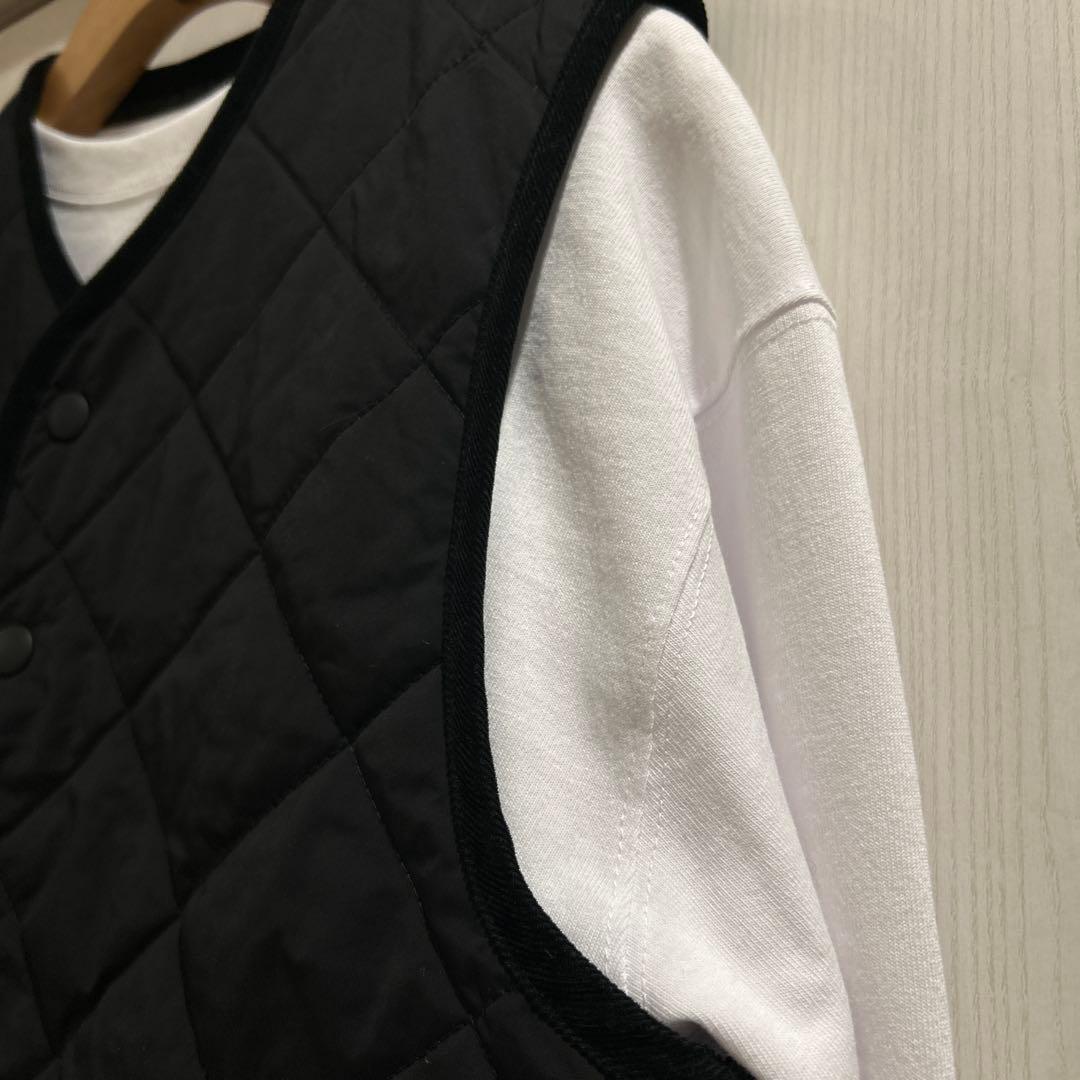 毎日着回したいキルティングベスト　北欧暮らしの道具店　ブラック　よしいちひろ