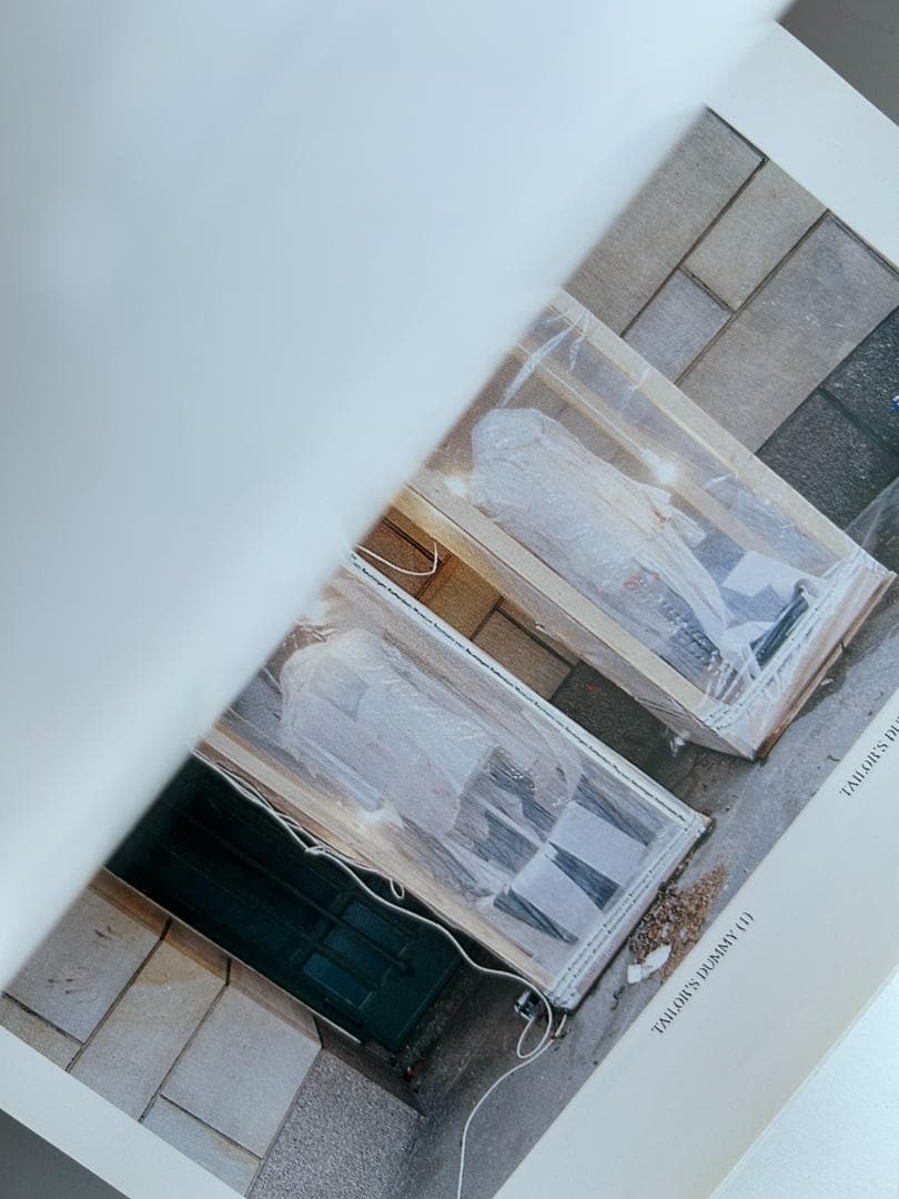 アート・デザイン・音楽 La Maison Martin Margiela : (9/4/1615)